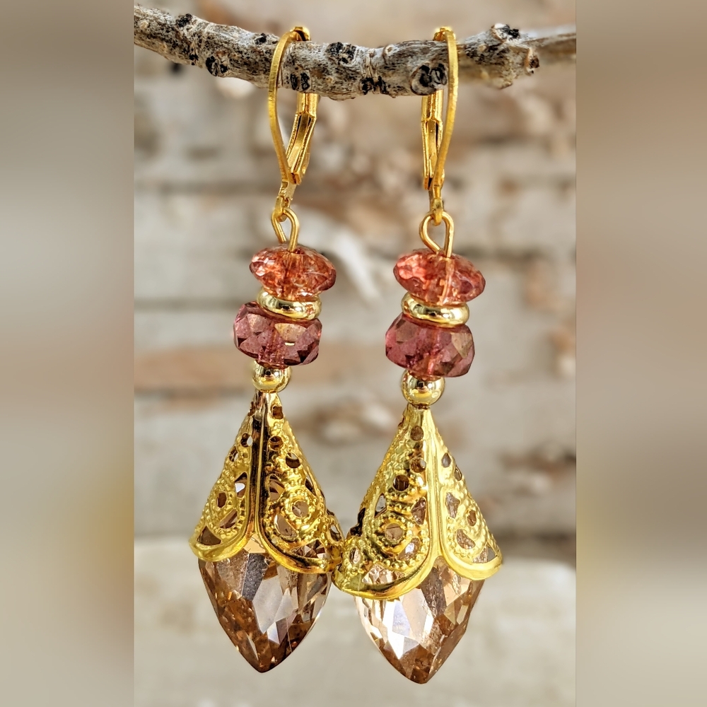 Victorian Peach Champagne Sparkling In  18k Gold Plated Filligree Earrings
